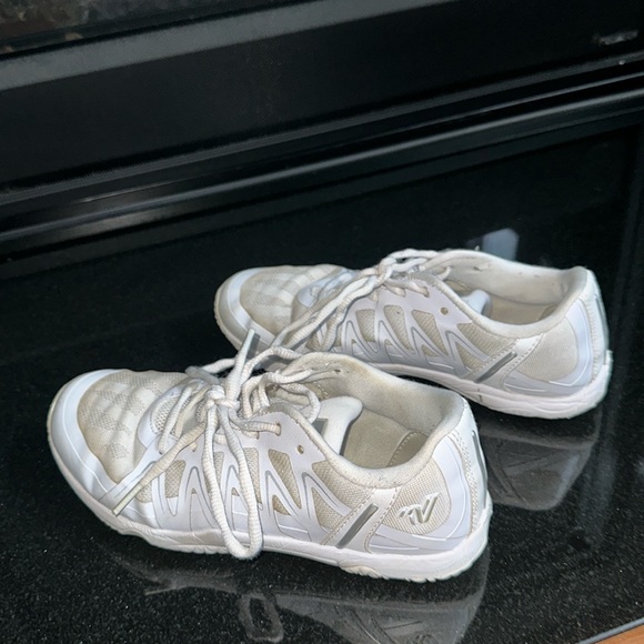 Varsity Shoes - CHEER SHOES. Brand: Varsity. Size: US 6. Color: White.